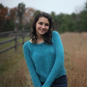 Meet your Posher, Gabi